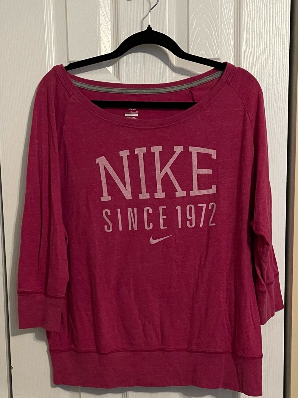 Nike Women's Raspberry Crewneck Graphic Sweatshirt